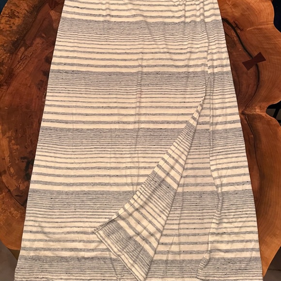 C&C California Size M Skirt - Picture 2 of 9